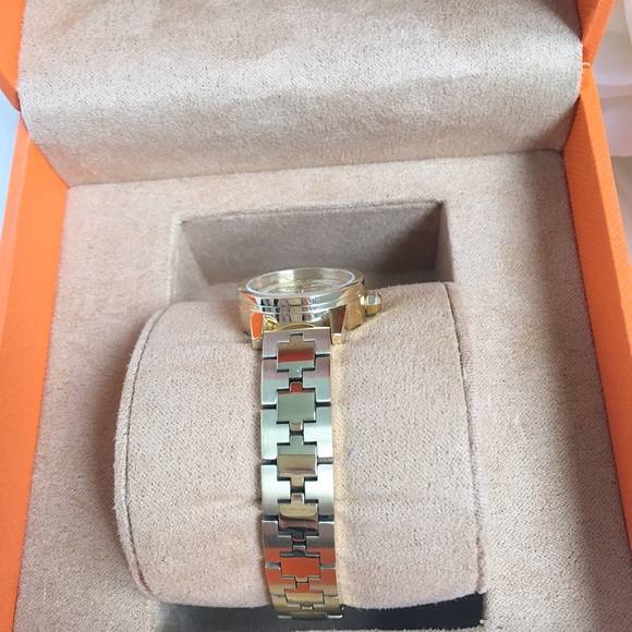 Tory Burch “Reva” watch (includes links and box) - Picture 3 of 5
